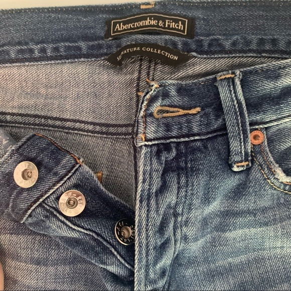 Abercrombie & Fitch Boyfriend Jeans with Rips and Paint Splatters — Size 25 - Picture 2 of 8